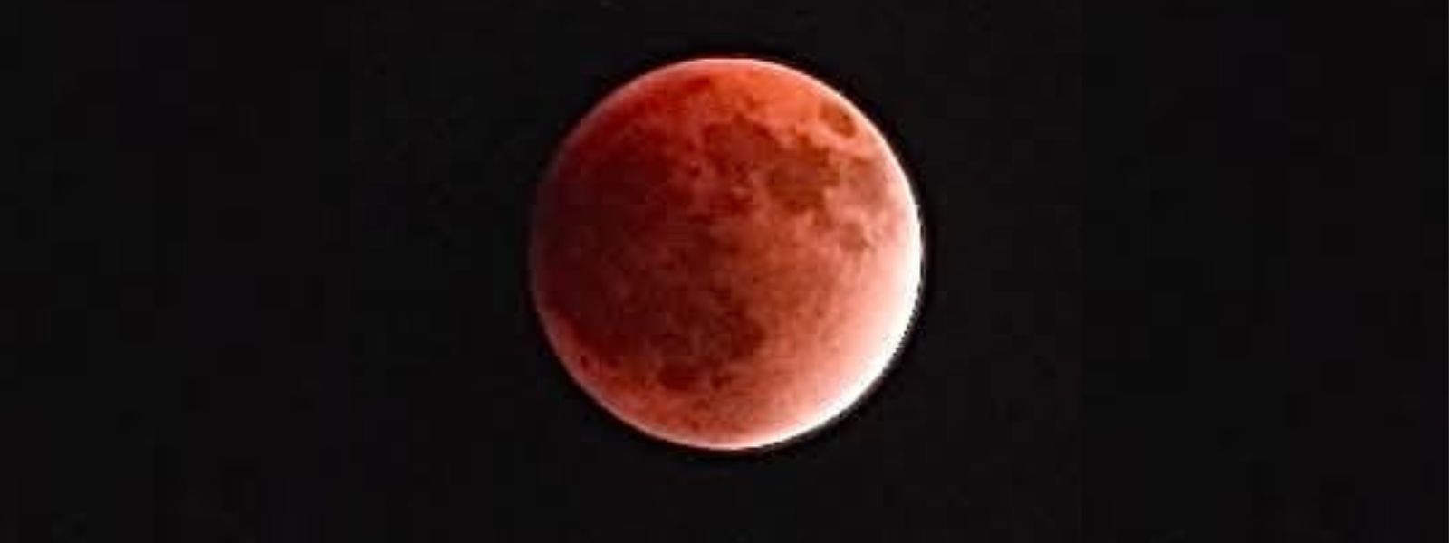 Sri Lanka Witnesses Total Lunar Eclipse